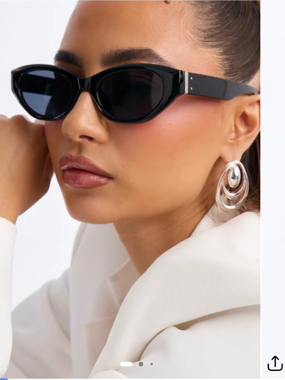 Black Cat-Eye Sunglasses - Stylish Women's Shades